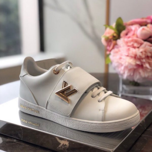 l0*is-V*t0n-shoes-154-2-5-4