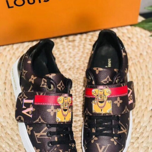 l0*is-V*t0n-shoes-154-2-5-5-5