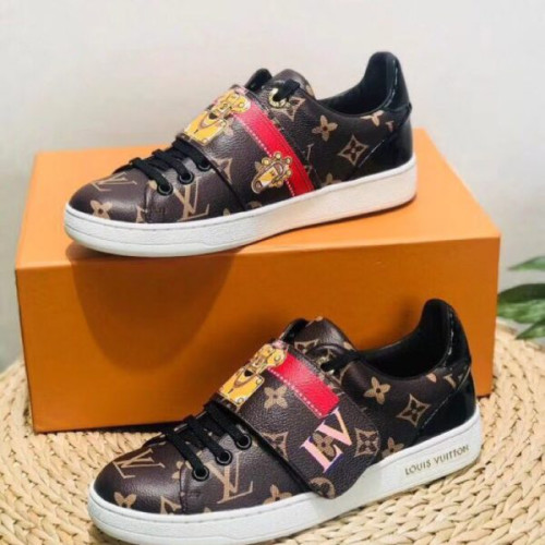 l0*is-V*t0n-shoes-154-2-5-5-5