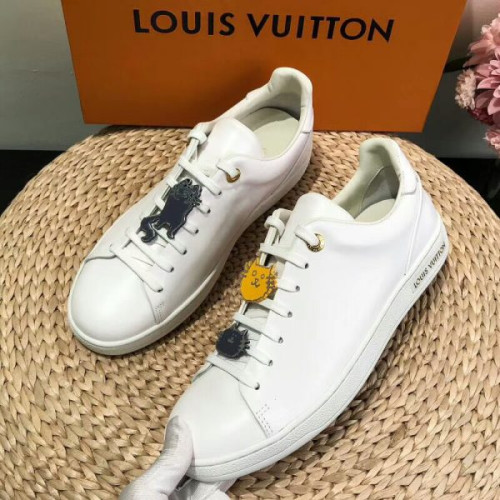 l0*is-V*t0n-shoes-154-2-5-5-6