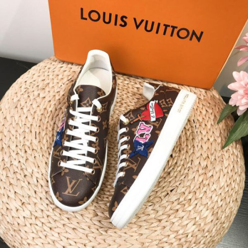 l0*is-V*t0n-shoes-154-2-5-5-8-2