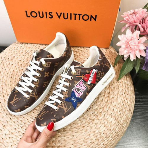 l0*is-V*t0n-shoes-154-2-5-5-8-2