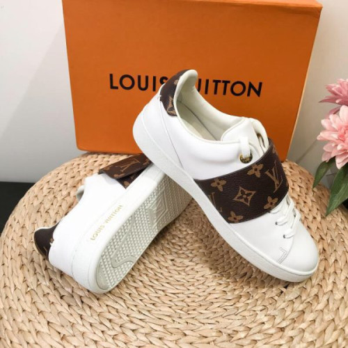 l0*is-V*t0n-shoes-154-2-5-5-8-4