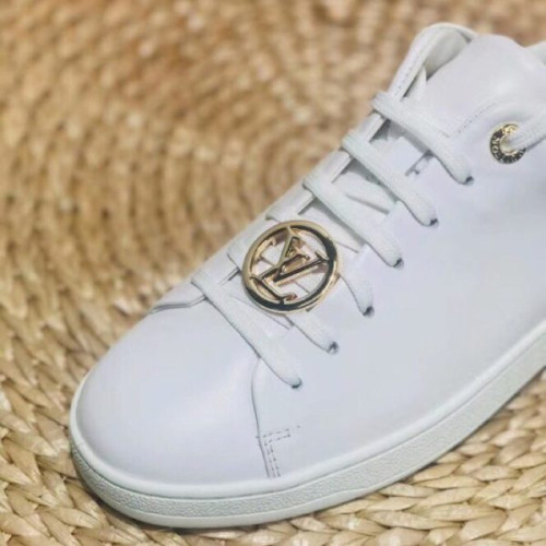 l0*is-V*t0n-shoes-154-2-5-5-8-5