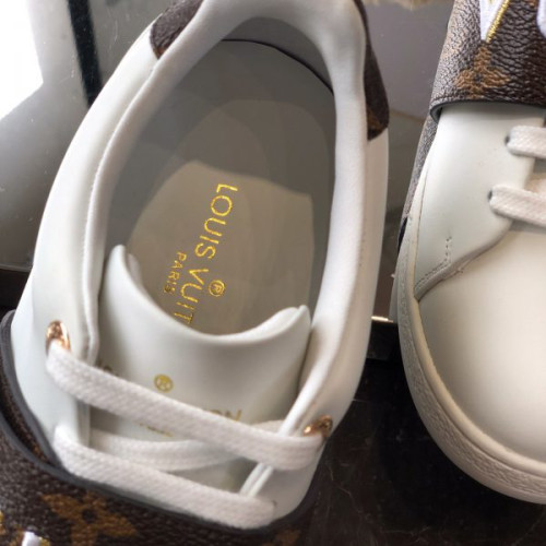 l0*is-V*t0n-shoes-154-2-5-5