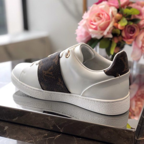 l0*is-V*t0n-shoes-154-2-5-5