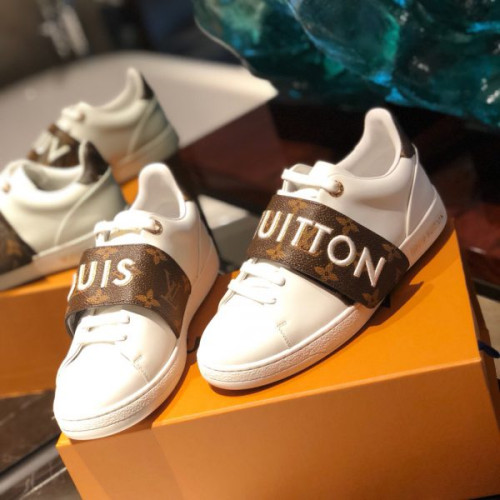 l0*is-V*t0n-shoes-49