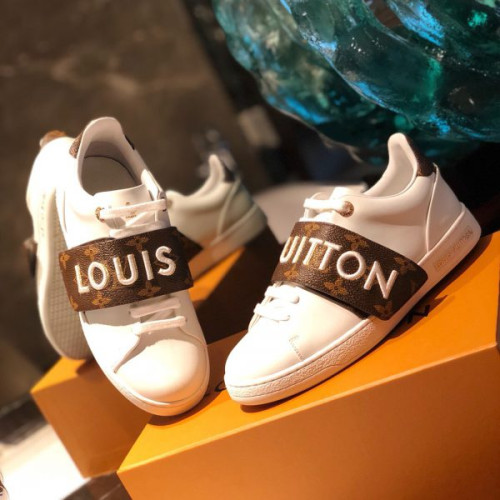 l0*is-V*t0n-shoes-49