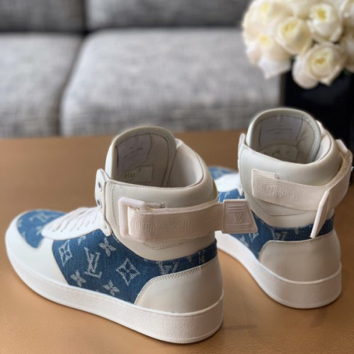l0*is-V*t0n-shoes-5-6-7-2-3-6-4-3-2-2