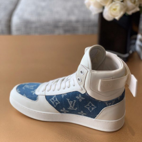 l0*is-V*t0n-shoes-5-6-7-2-3-6-4-3-2-2