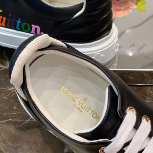 l0*is-V*t0n-shoes-5-6-7-2-3-6-4-3-2-6