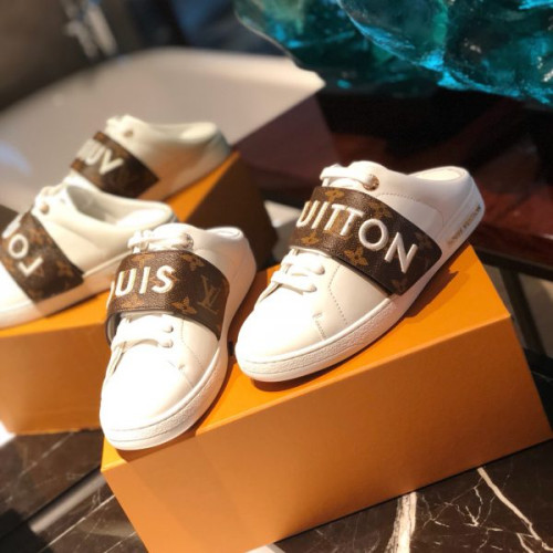 l0*is-V*t0n-shoes-50