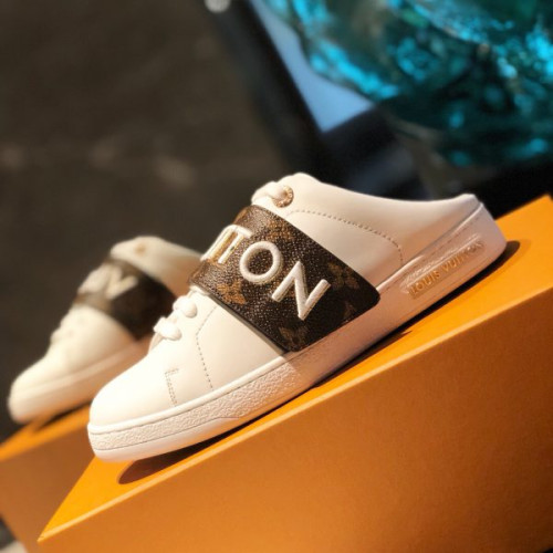l0*is-V*t0n-shoes-50