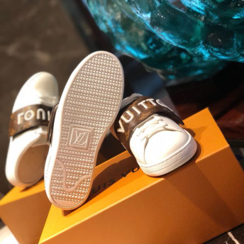 l0*is-V*t0n-shoes-50