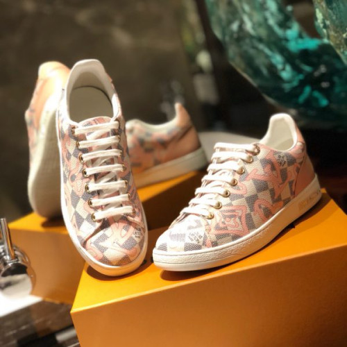 l0*is-V*t0n-shoes-53