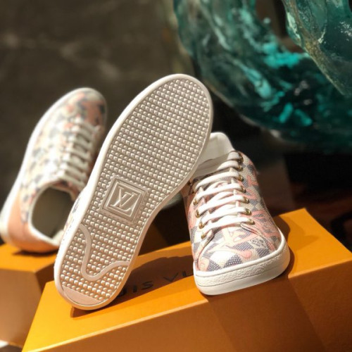 l0*is-V*t0n-shoes-53