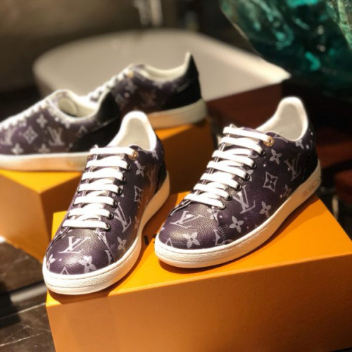 l0*is-V*t0n-shoes-55