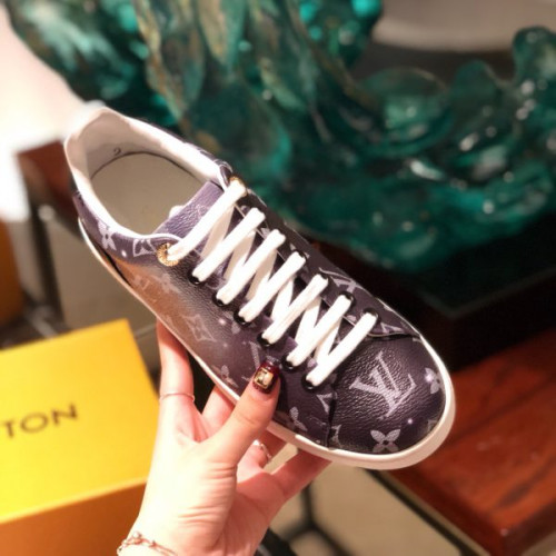 l0*is-V*t0n-shoes-55