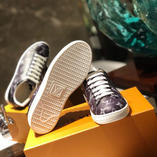 l0*is-V*t0n-shoes-55