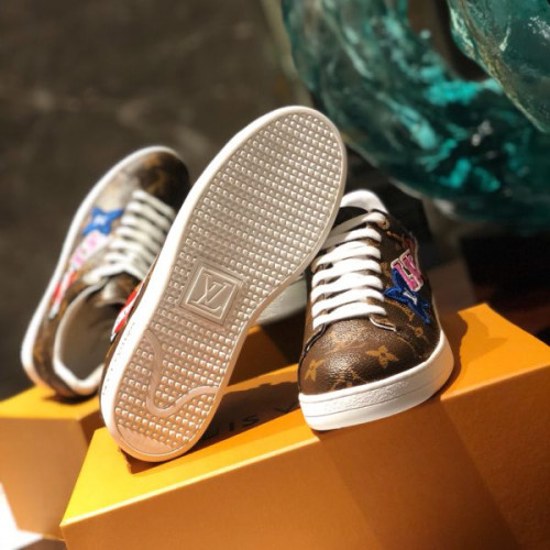 l0*is-V*t0n-shoes-56