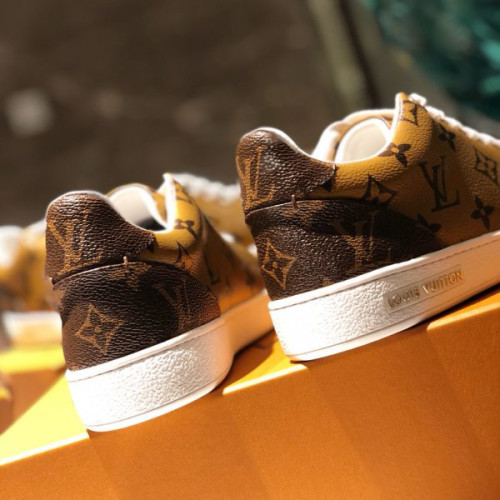 l0*is-V*t0n-shoes-57