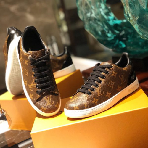 l0*is-V*t0n-shoes-58