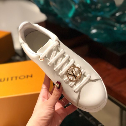 l0*is-V*t0n-shoes-66