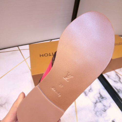 l0*is-V*t0n-slippers-3