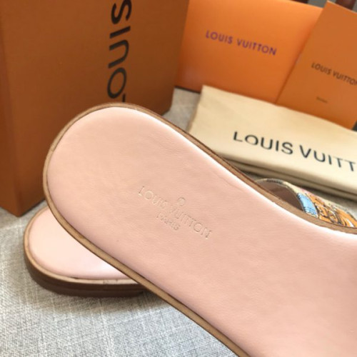 l0*is-V*t0n-slippers
