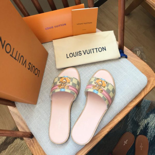 l0*is-V*t0n-slippers