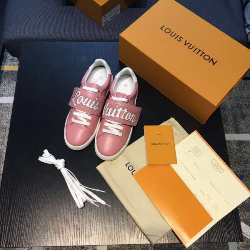 l0*is-V*t0n-sneakers-12