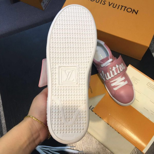 l0*is-V*t0n-sneakers-12