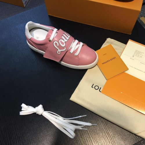 l0*is-V*t0n-sneakers-12