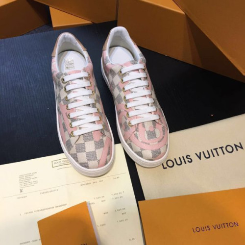 l0*is-V*t0n-sneakers-19