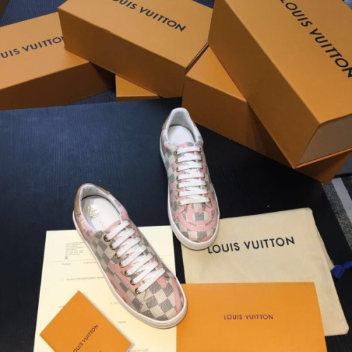 l0*is-V*t0n-sneakers-19