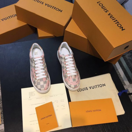 l0*is-V*t0n-sneakers-19