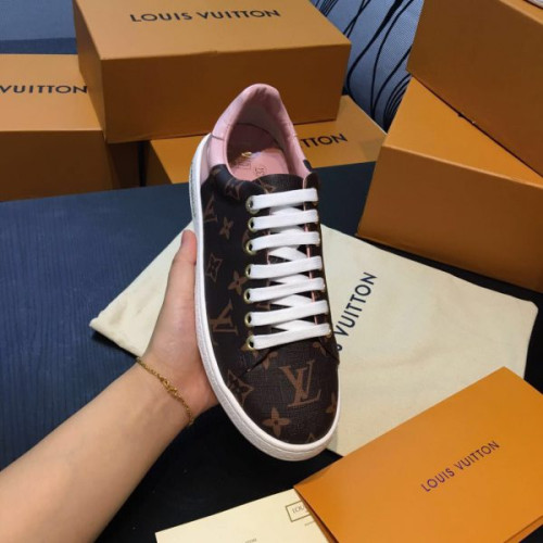 l0*is-V*t0n-sneakers-20