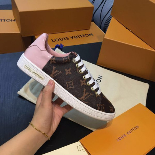 l0*is-V*t0n-sneakers-20