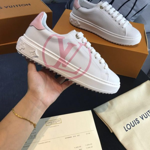 l0*is-V*t0n-sneakers-2