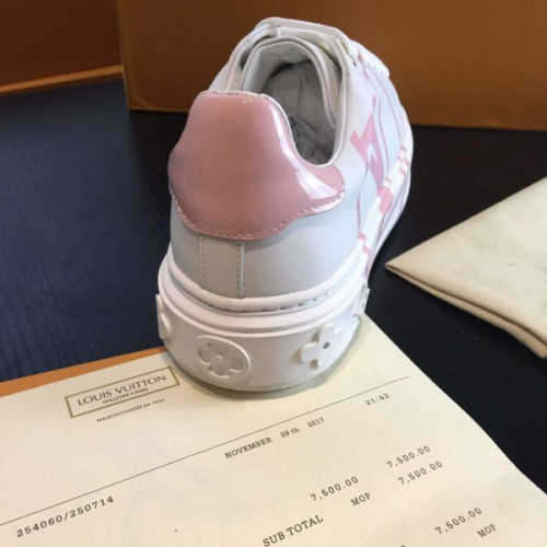 l0*is-V*t0n-sneakers-2