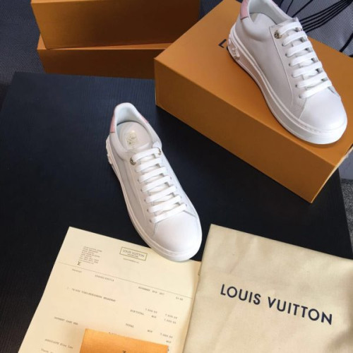 l0*is-V*t0n-sneakers-4