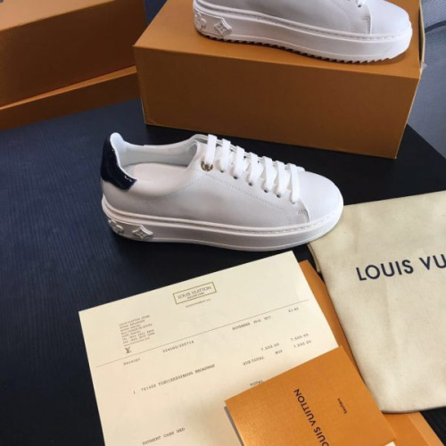 l0*is-V*t0n-sneakers-5
