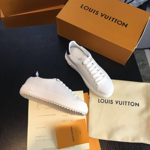 l0*is-V*t0n-sneakers-5