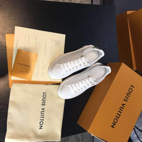 l0*is-V*t0n-sneakers-6