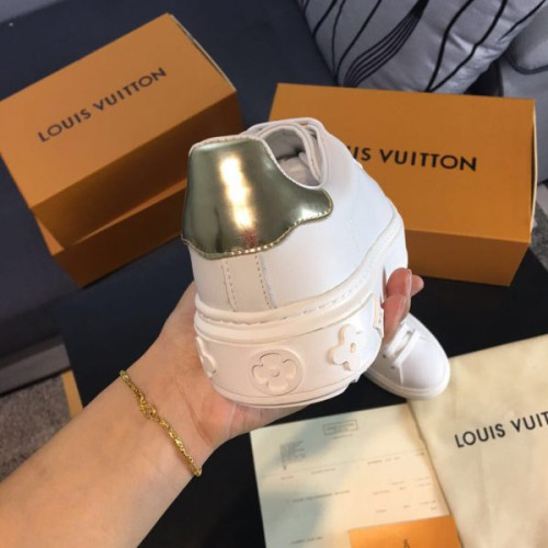 l0*is-V*t0n-sneakers-6