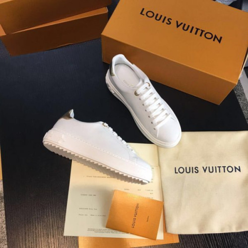 l0*is-V*t0n-sneakers-6