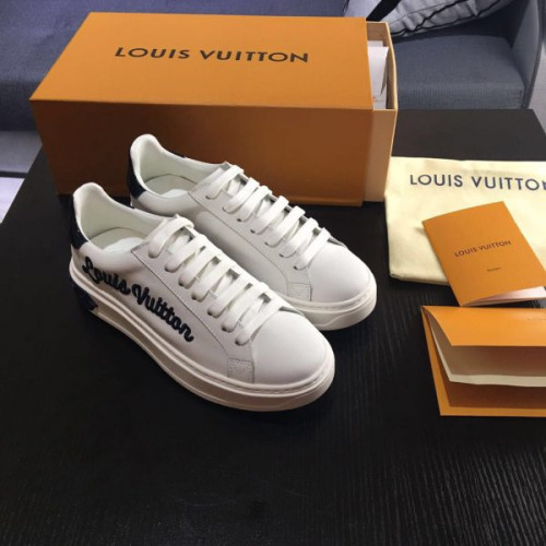 l0*is-V*t0n-sneakers-7