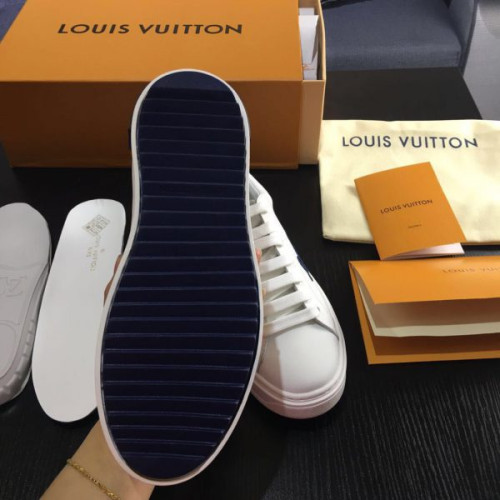 l0*is-V*t0n-sneakers-7