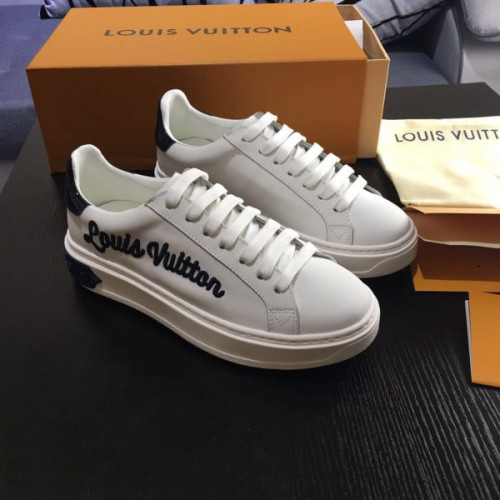 l0*is-V*t0n-sneakers-7