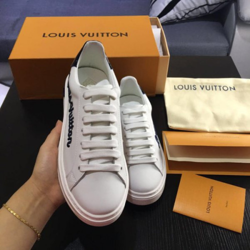 l0*is-V*t0n-sneakers-7